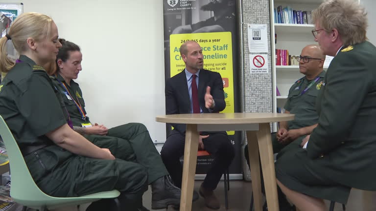 GBR: Prince William visits the London Ambulance Service's head quarters.