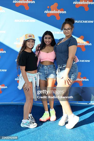 Rosy Reddy Rosie Singley, Trisha Reddy and Alayna Singley attend the 17th Annual ...