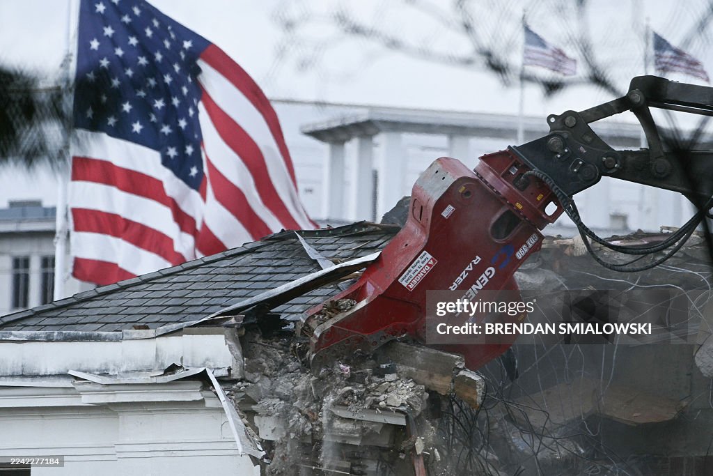 TOPSHOT-US-POLITICS-TRUMP-ARCHITECTURE-BALLROOM