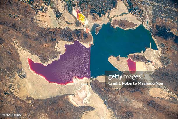 greak salt lake physical geography - lake utah stock pictures, royalty-free photos & images