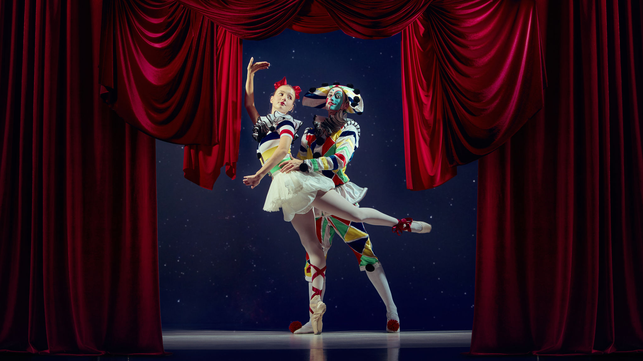 Python Stage Costume Spotlight on Trends: What's Hot in Theatrical Costumes This Season