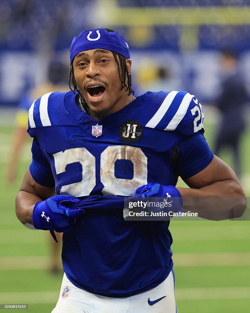 Las Vegas Raiders v Indianapolis Colts - NFL 2025