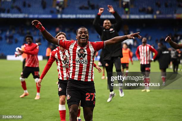 Sunderland's Congolese midfielder Noah Sadiki and teammates celebrate their win after the English Premier League football match between Chelsea and...