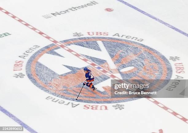 Matthew Schaefer of the New York Islanders warms up prior to a game against the Detroit Red Wings at UBS Arena on October 23, 2025 in Elmont, New...