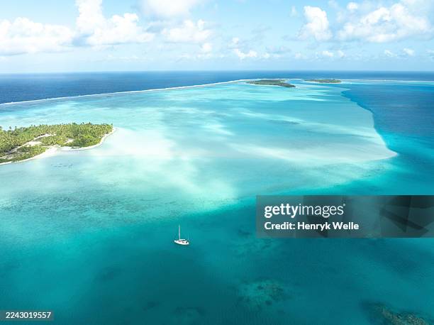 french polynesia - atoll stock pictures, royalty-free photos & images