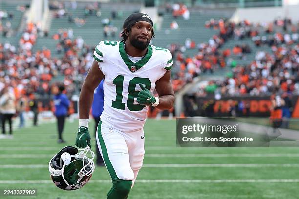 New York Jets wide receiver Isaiah Williams jogs off the field after the game against the New York Jets and the Cincinnati Bengals on October 26 at...