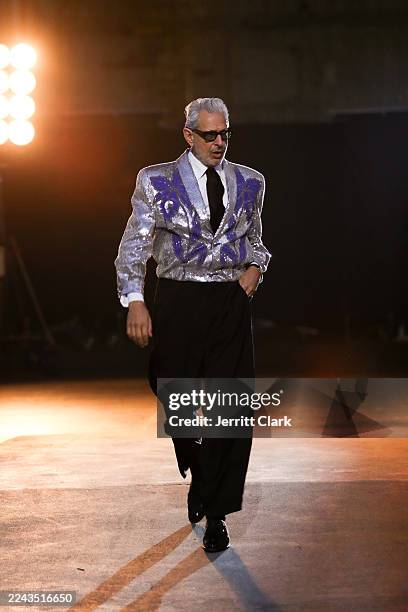 Jeff Goldblum walks the runway during Vogue World: Hollywood 2025 at Paramount Studios on October 26, 2025 in Los Angeles, California.