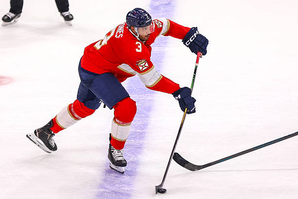 Panthers vs. Stars Prediction, Odds, Picks - Nov. 1