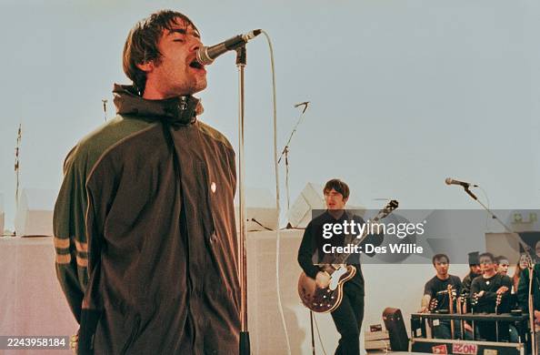 Oasis On The White Room Oasis On The White Room