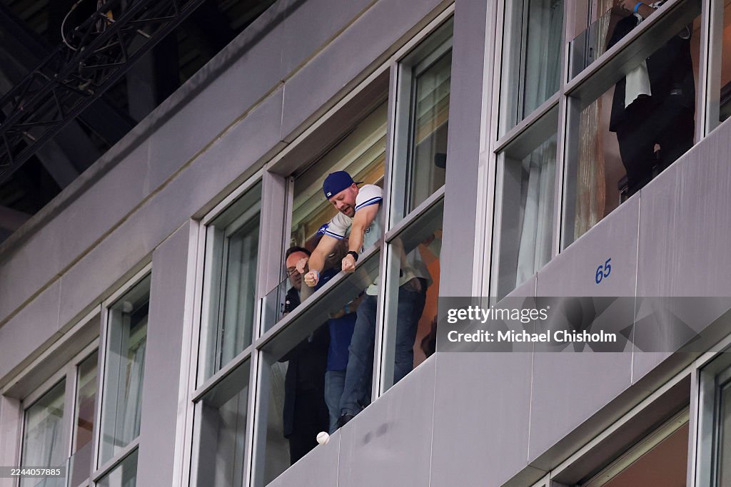 World Series - Los Angeles Dodgers v Toronto Blue Jays - Game 7