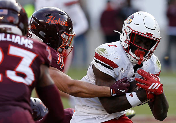 SMU vs. Louisville Prediction, Odds, Picks - November 22, 2025