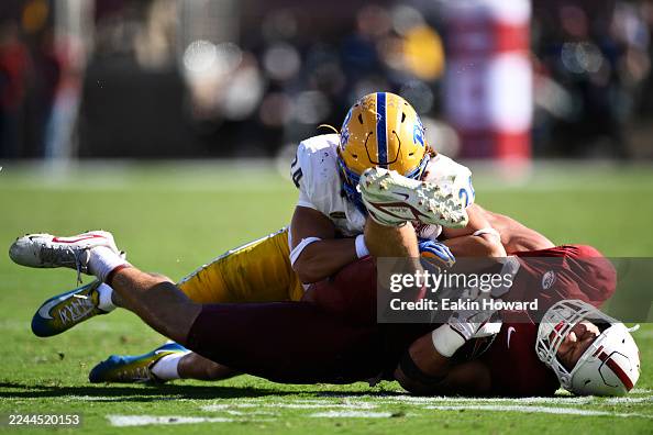 Sam Rous Sam Roush of the Stanford Cardinal catches a pass against Cameron ...