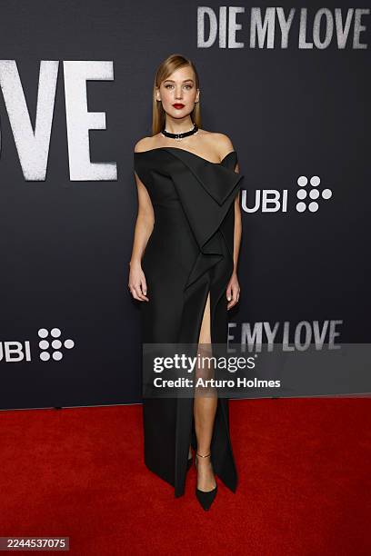 Jennifer Lawrence attends "Die My Love" New York Premiere at AMC Lincoln Square Theater on November 01, 2025 in New York City.