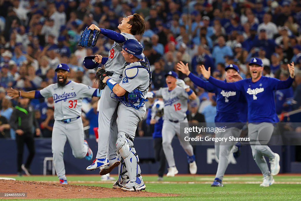 World Series - Los Angeles Dodgers v Toronto Blue Jays - Game Seven