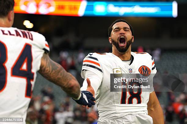 Caleb Williams of the Chicago Bears celebrates a win over the Cincinnati Bengals in the game at Paycor Stadium on November 02, 2025 in Cincinnati,...