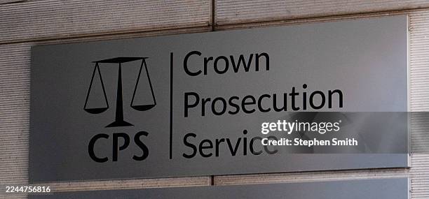 entrance sign at at 102 petty france for the crown prosecution service - department of justice stock pictures, royalty-free photos & images