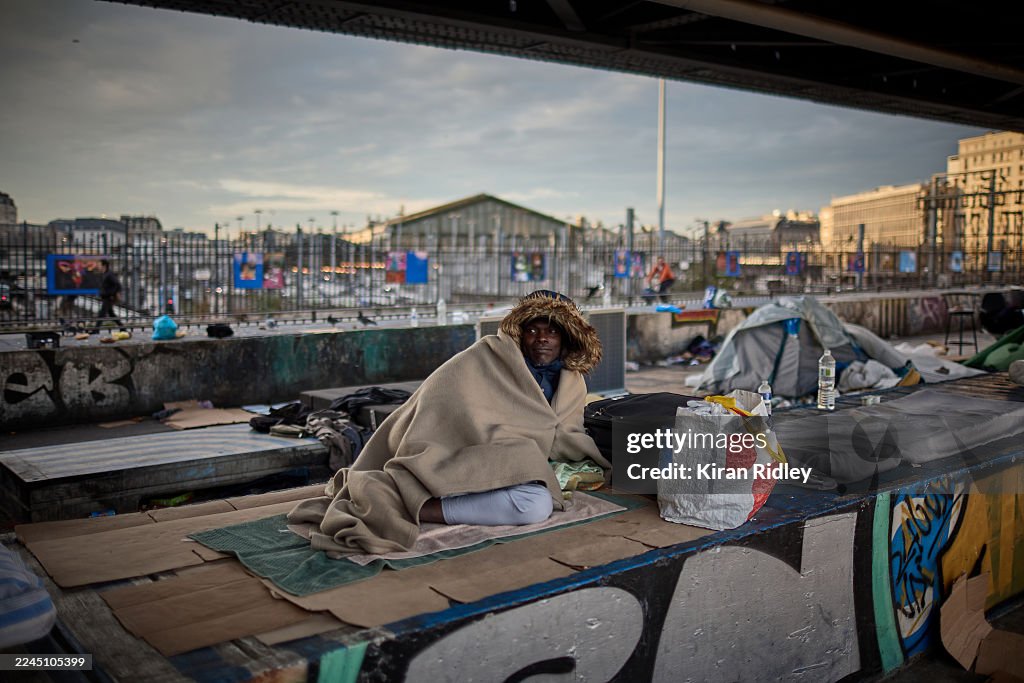 Police Clear Migrants From Tent Camp In Central Paris