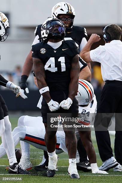 Vanderbilt Commodores running back Jamezell Lassiter celebrates a first down run during a game between the Vanderbilt Commodores and Auburn Tigers,...