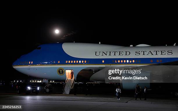 The Beaver Moon, the largest super moon of the year, rises over Air Force One on November 05, 2025 in Joint Base Andrews, Maryland. President Donald...