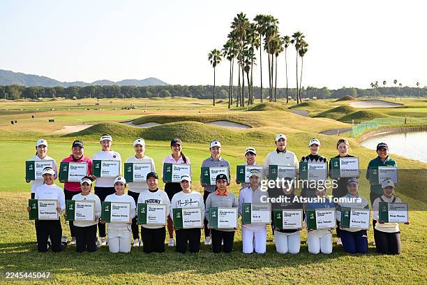 Toa Yokoyama of Japan, Mana Yoshizaki of Japan, Moeka Chida of Japan, Monami Tamura of Japan, Aina Fujimoto of Japan, Aika Ito of Japan, Yuai Ji of...