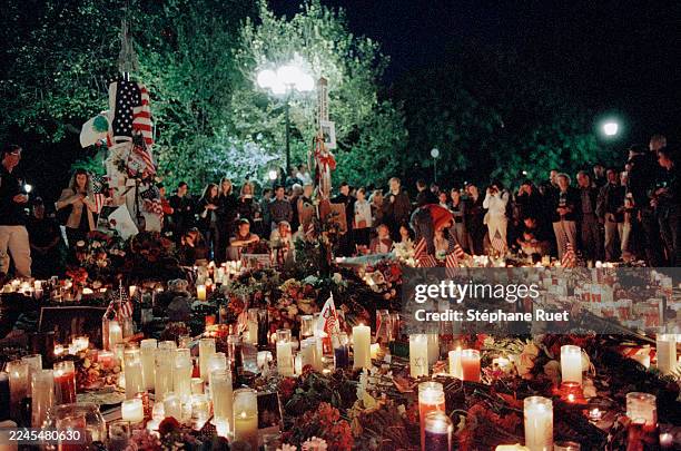 Prières et bougies à Union Square pour les victimes des attentats du World Trade Center, 15 septembre à New-York.