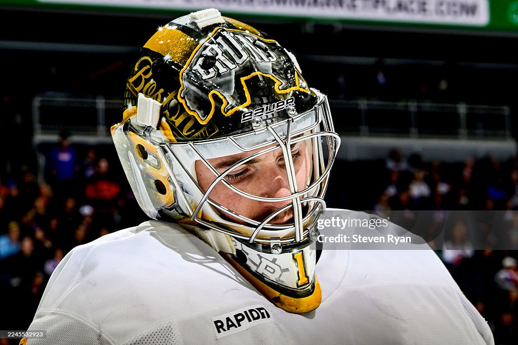 Boston Bruins v New York Islanders