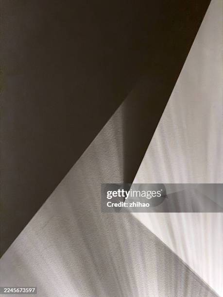 abstract geometric shapes with light and shadow - arte minimalista fotografías e imágenes de stock