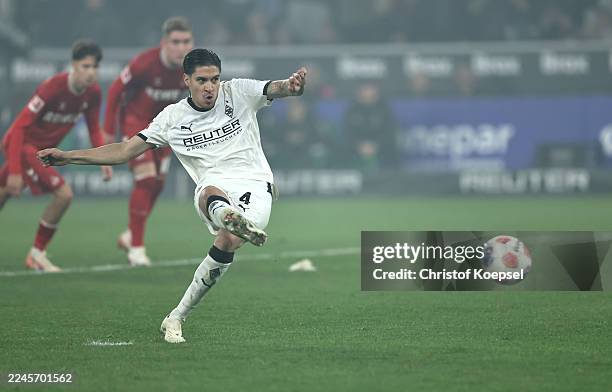 Kevin Diks of Borussia Monchengladbach scores his team's second goal during the Bundesliga match between Borussia Mönchengladbach and 1. FC Köln at...