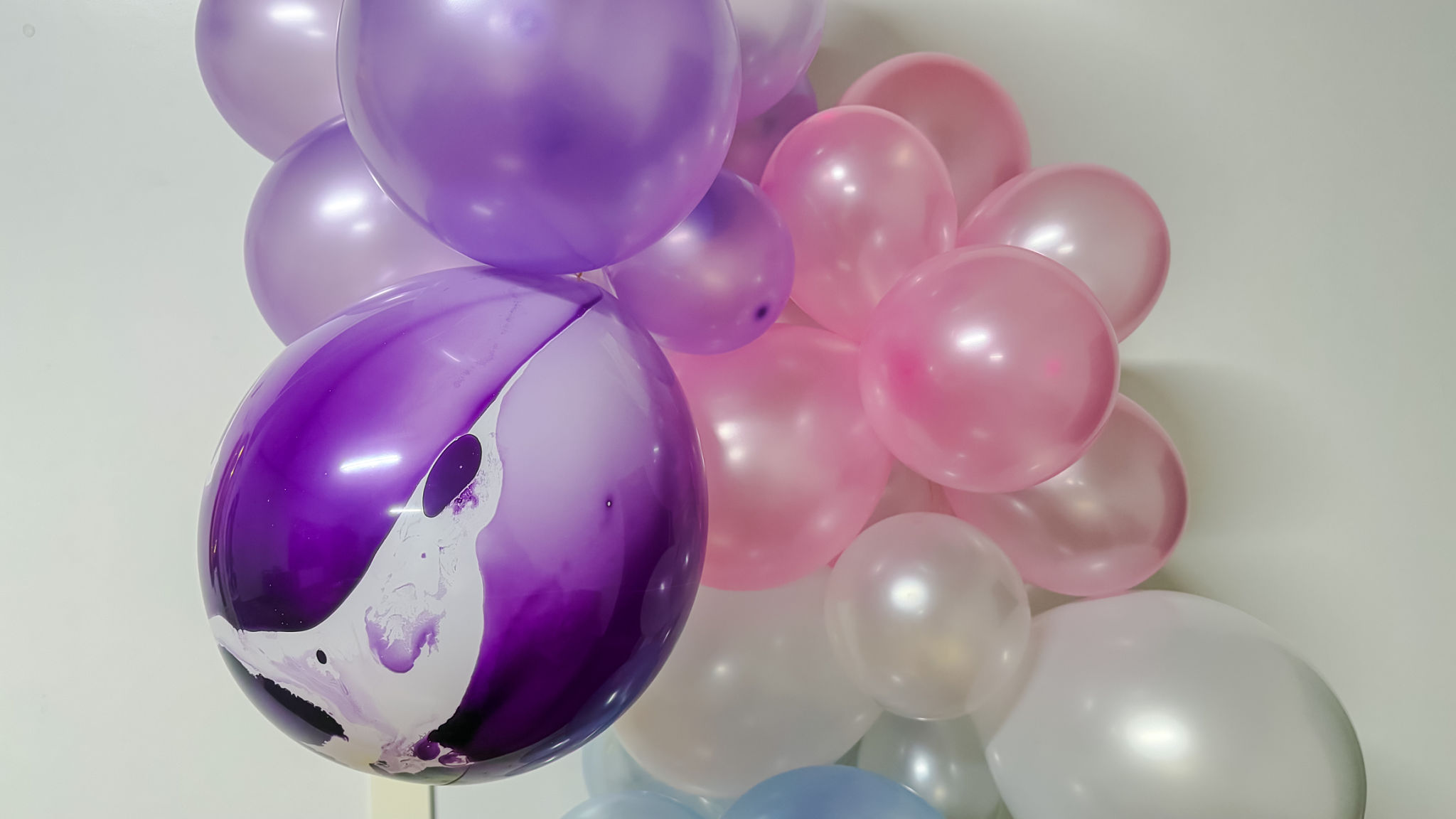 organic balloon garland