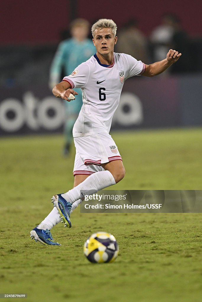 Avan Sullivan Cavan Sullivan of the United States plays the ball during the FIFA ...