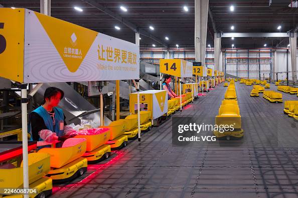 'Minions' Sorting Robots Gear Up For 'Double 11' Shopping Festival In Huzhou 'Minions' Sorting Robots Gear Up For 'Double 11' Shopping Festival In Huzhou