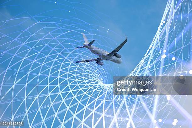 satellite-connected mobile phone communication, allowing internet access on airplanes. - die neue normalität stock-fotos und bilder