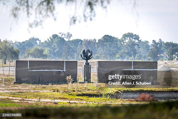 Fountain Valley, CA A view of the unfinished, cracked, and dilapidated Vietnam War Memorial in Fountain Valley's Mile Square Park Thursday, Nov. 13,...