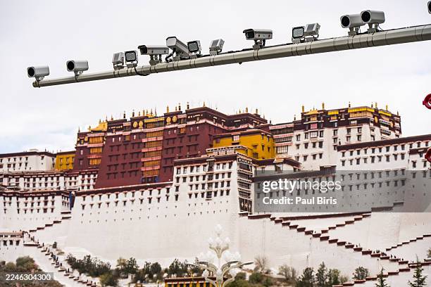 observation camera in front of the potala palace in lhasa, tibet - tibet stock pictures, royalty-free photos & images