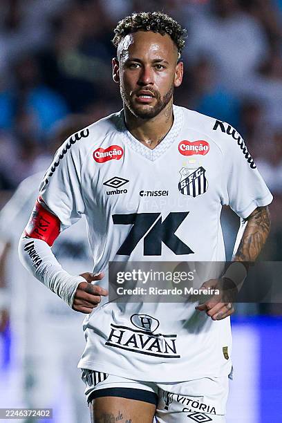 Neymar Junior of Santos looks on during the Brasileirao 2025 match between Santos and Palmeiras at Estadio Urbano Caldeira on November 15, 2025 in...