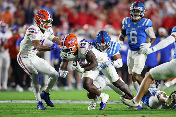 How to Watch Florida vs. Tennessee: Time, TV Channel, Live Stream – November 22, 2025