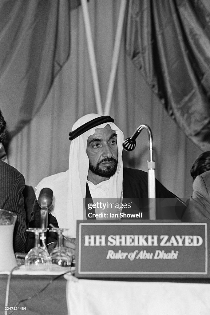 Sheikh Sayed Rakin The ruler of Abu Dhabi, Sheikh Zayed bin Sultan Al Nahyan, at a press ...
