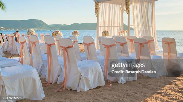 resort beach wedding