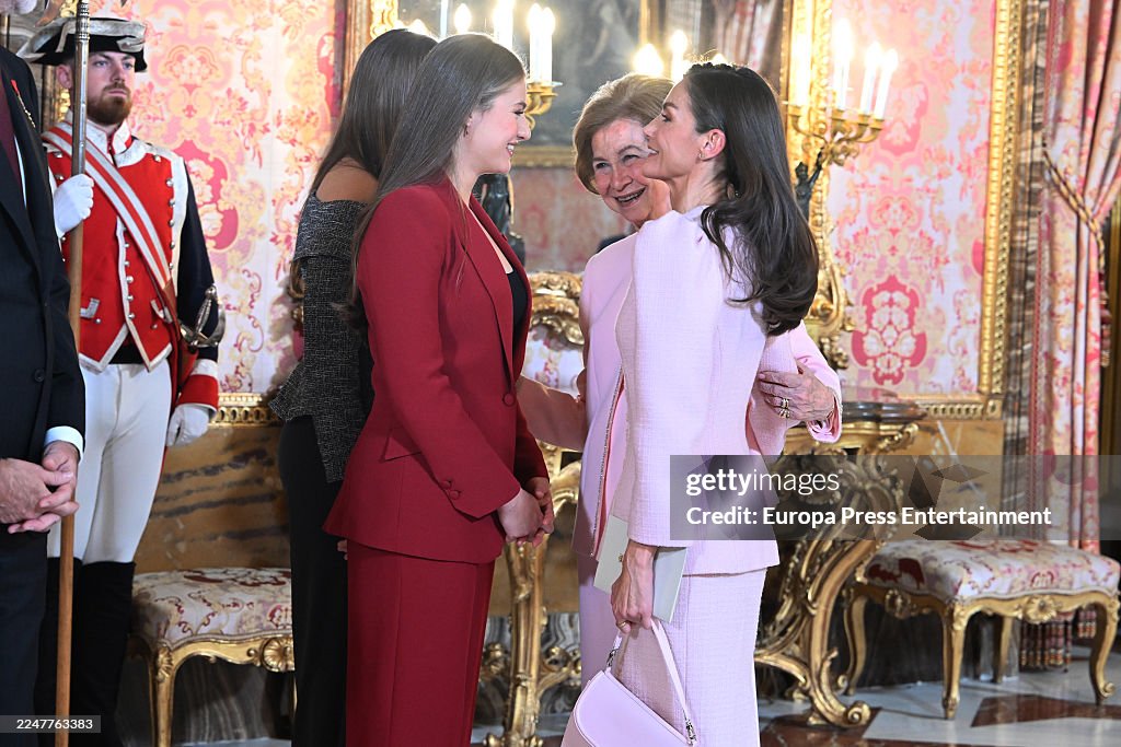 Мероприятия к 50-летию реставрации монархии в Испании Мероприятия к 50-летию реставрации монархии в Испании