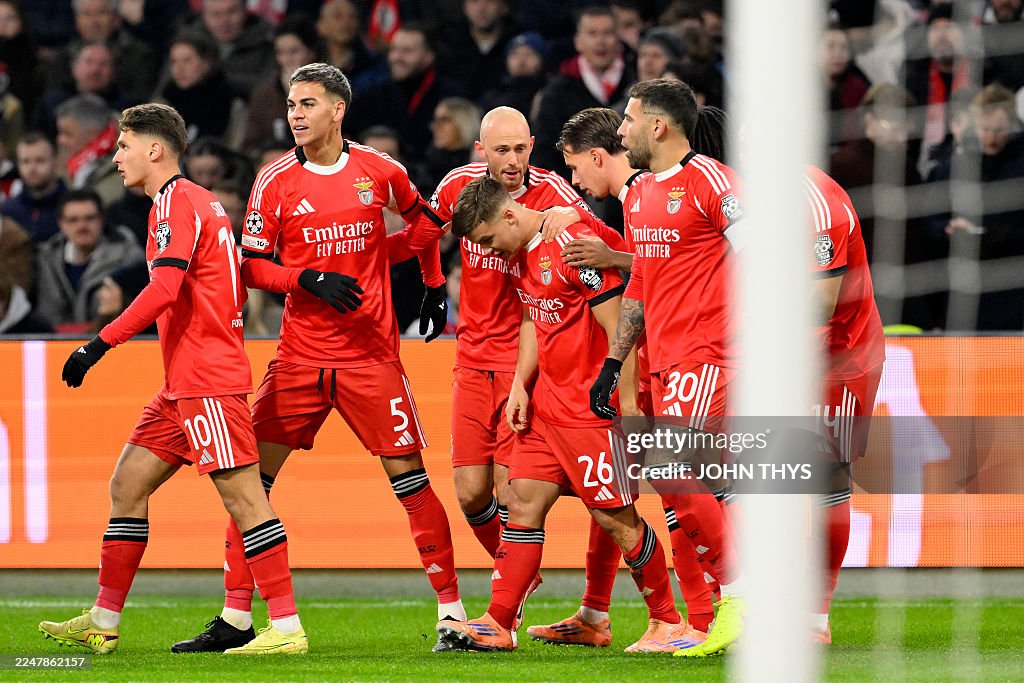 FBL-EUR-C1-AJAX-BENFICA