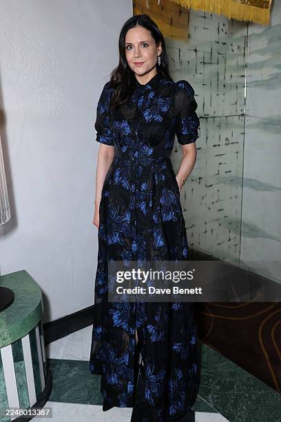 Lilah Parsons attends a special cocktail hosted by Rebecca Vallance at Aki London on November 26, 2025 in London, England.