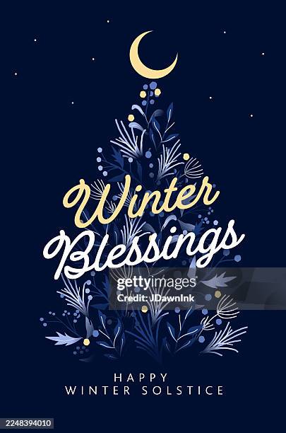 ilustraciones, imágenes clip art, dibujos animados e iconos de stock de plantilla de diseño de tarjeta de felicitación para el feliz solsticio de invierno en azul oscuro con árbol hecho de ramas dibujadas a mano y flores con luna creciente en la parte superior - solsticio-de-invierno