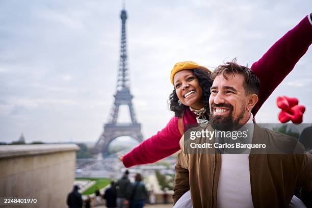 25,360 Love In Paris Stock Photos, High-Res Pictures, and Images