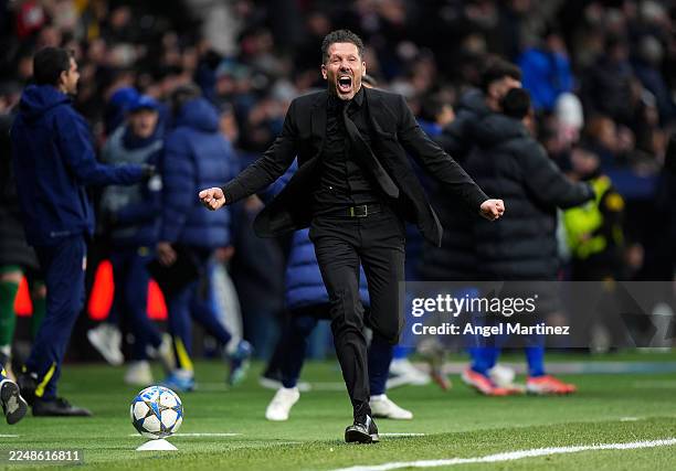 Diego Simeone, Head Coach of Atletico de Madrid, celebrates his team's second goal, scored by Jose Maria Gimenez of Atletico de Madrid during the...