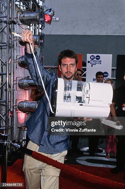 Canadian comedian and actor Tom Green attends the 9th Annual MTV Movie Awards at Sony Studios in Los Angeles, California, 3rd June 2000.