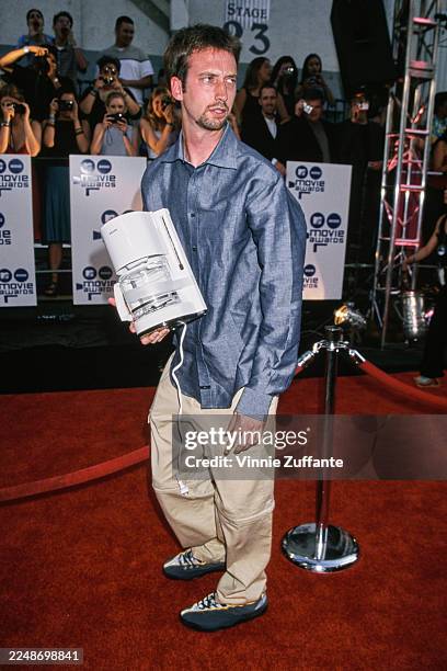 Canadian comedian and actor Tom Green attends the 9th Annual MTV Movie Awards at Sony Studios in Los Angeles, California, 3rd June 2000.