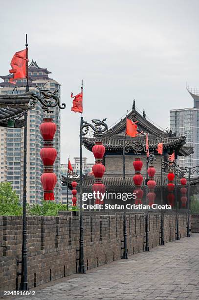 xi'an fortress walls in china - fortified wall stock pictures, royalty-free photos & images