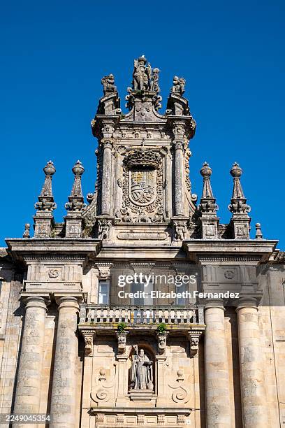 ornate baroque facade of the monastery of st. martin pinario, santiago de compostela, galicia, spain. - st-martin-of-tours-catholic-church stock pictures, royalty-free photos & images