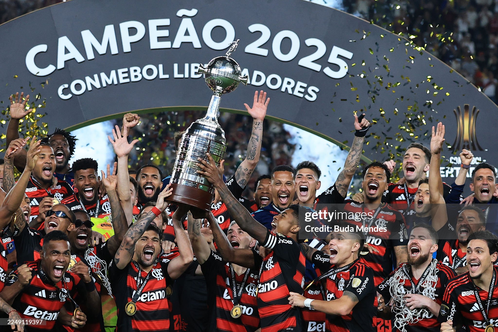 Flamengo win the Brazilian title after winning the Libertadores
