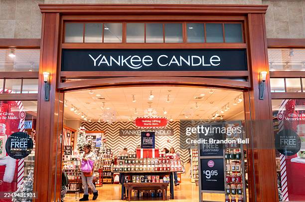 54 Yankee Candle Company Stock Photos and High-Res Images